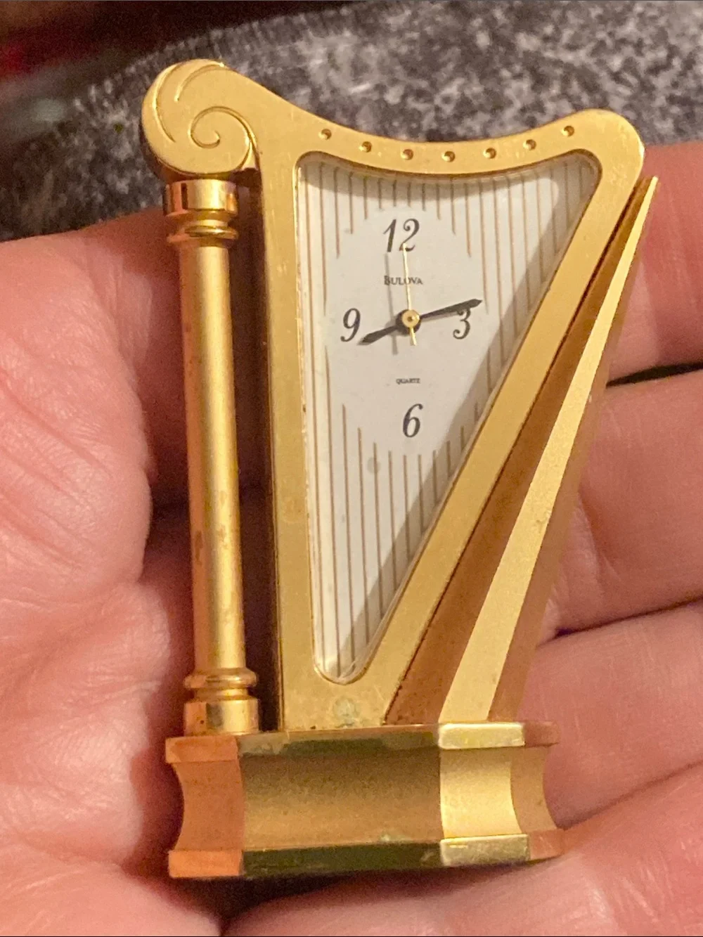 Bulova Golden Harp-Shaped Desk Top Clock Accent Works Perfectly